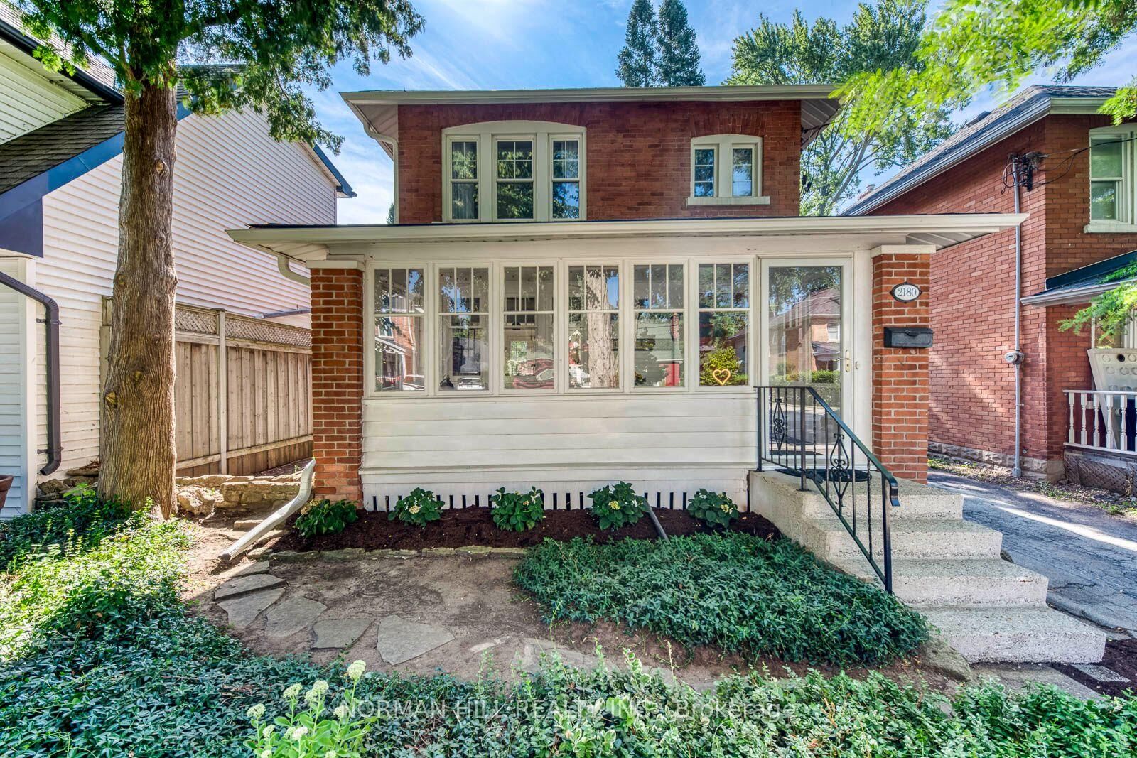 Property Photo:  2180 Caroline Street  ON L7R 1M3 