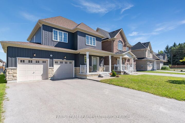 Property Photo: 207 Springfield Crescent ON L0M 1S0