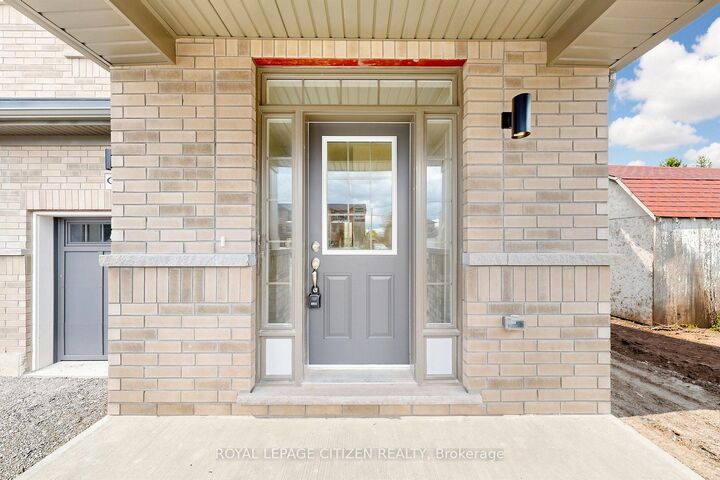 Property Photo:  50 Wakely Crescent  ON L1E 2K3 