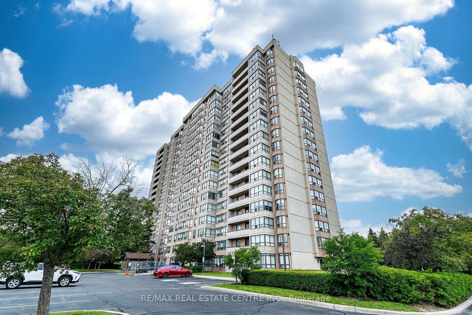 Property Photo:  10 Malta Avenue 210  ON L6Y 4G6 
