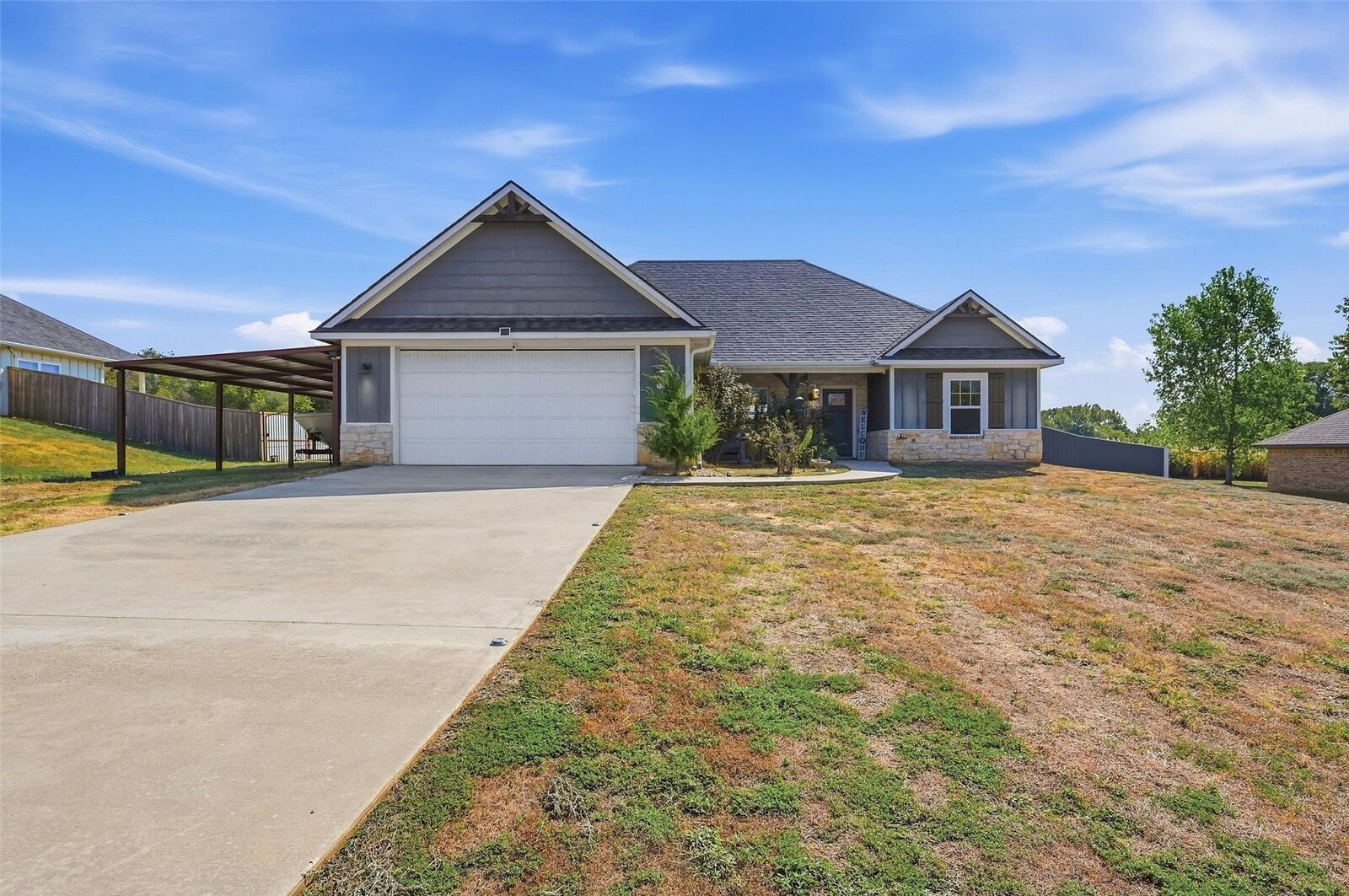 Property Photo: 140 Oak Lane OK 74701
