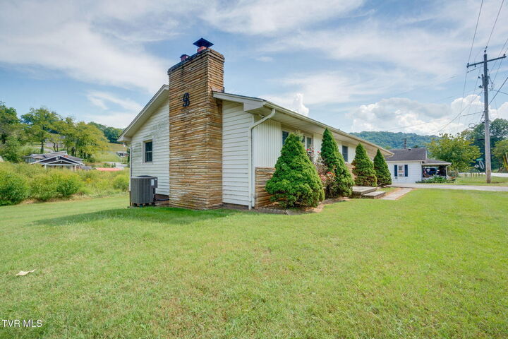 Property Photo:  1284 Bristol Highway  TN 37643 
