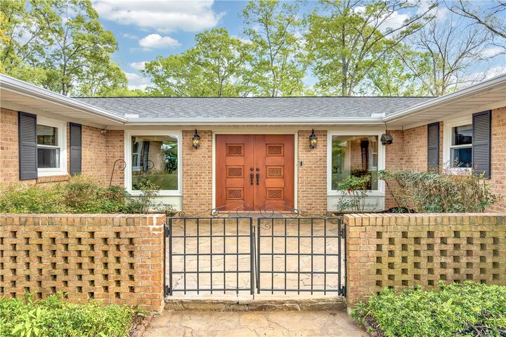 Property Photo: 141 Greybridge Road SC 29669