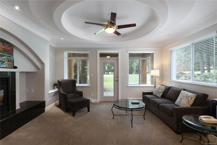 Property Photo:  366 Clubhouse Dr #602/601B  BC V9N 9G3 