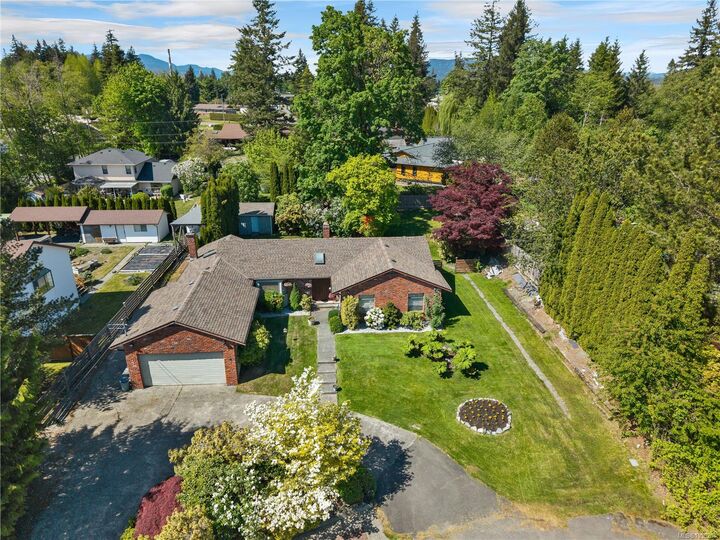 Property Photo:  1930 Gillian Pl  BC V9W 6B6 