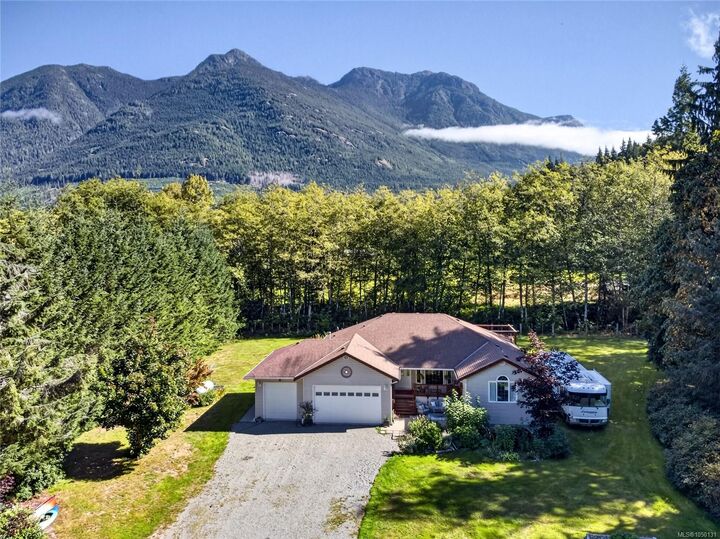 Property Photo:  429 Howes Rd  BC V0P 1R0 