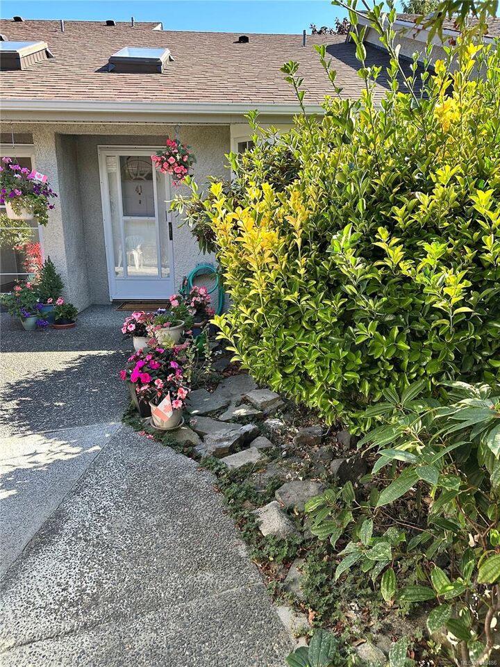 Property Photo: 2600 Ferguson Rd #41 BC V8M 2C1