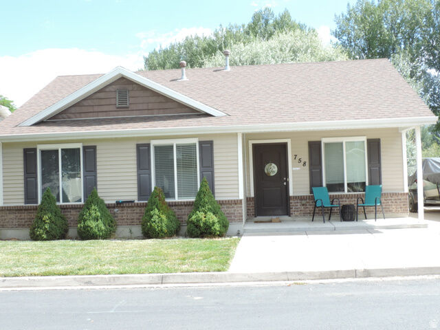 Property Photo: 758 S 650 W UT 84321