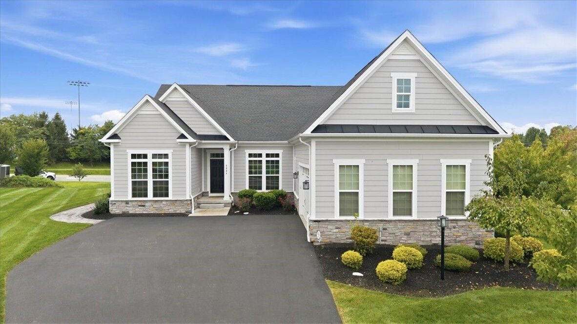Property Photo: 3026 Spruce Rd PA 15044