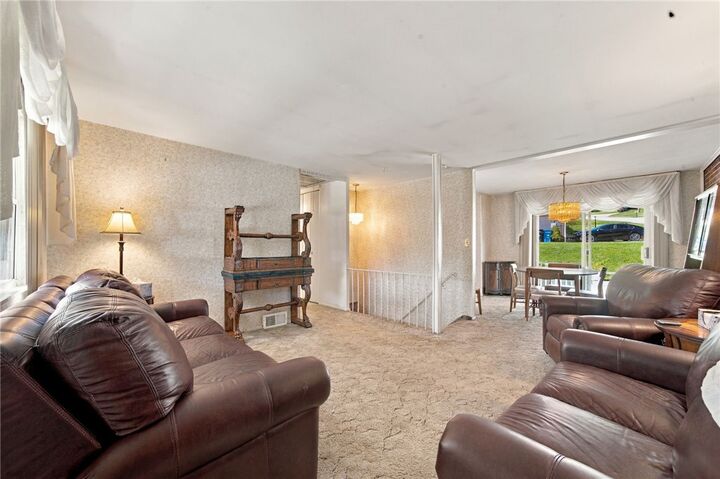 Property Photo:  13971 Wayne Dr  PA 15642 