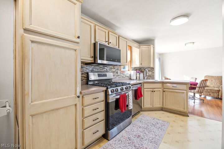 Property Photo:  482 Main Street  OH 44281 