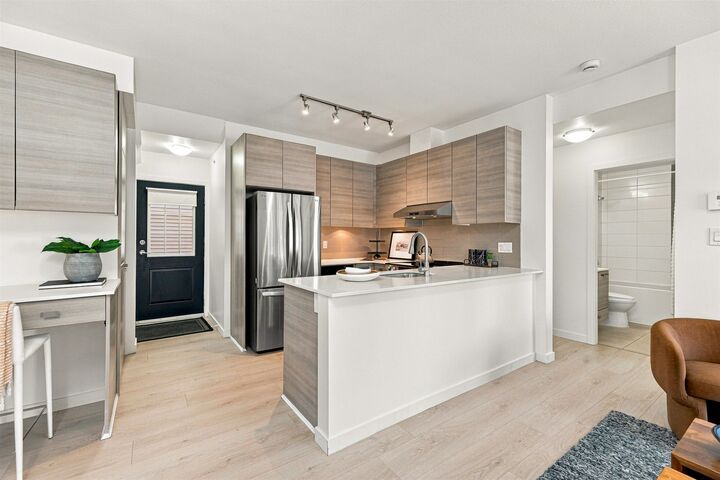 Property Photo: 6965 Hastings Street 32 BC V5B 1S9