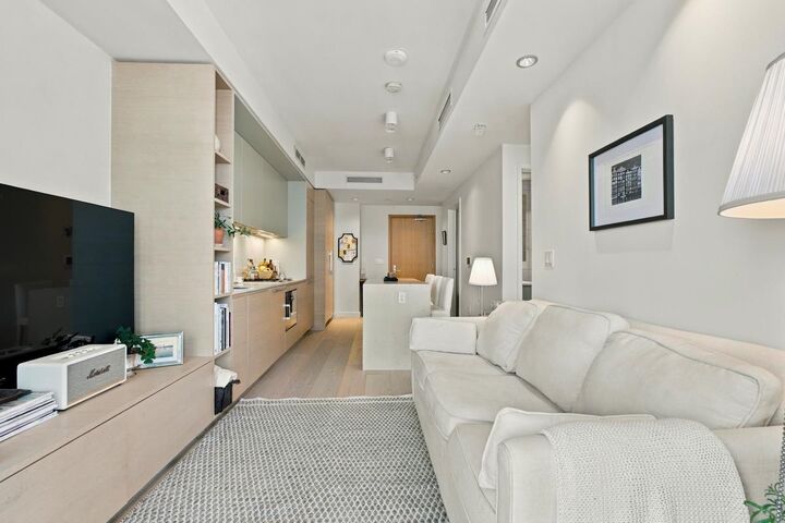 Property Photo:  1289 Hornby St 3703  BC V6Z 0G7 