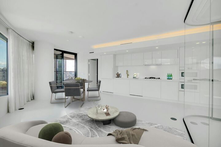 Property Photo:  1033 Neslon Street 2008  BC V6E 0E4 