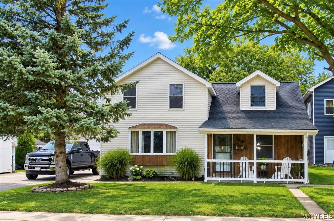 Property Photo:  214 East Avenue  NY 14001 