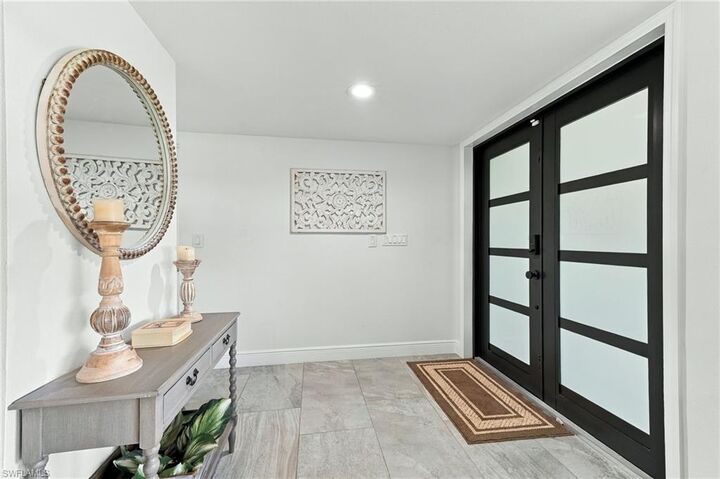 Property Photo:  1928 SE 15th Ter  FL 33990 