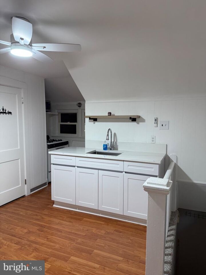 Property Photo: 408 4th Avenue 2nd Floor NJ 08106