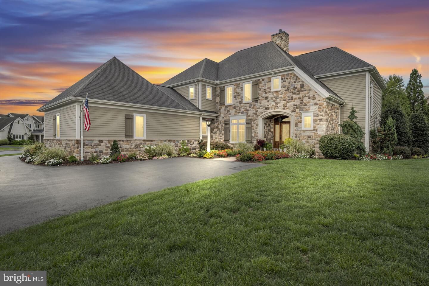 Property Photo:  406 Lake Drive  PA 17055 