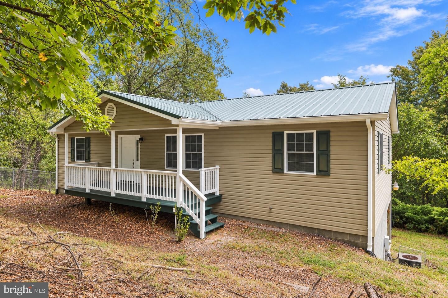 Property Photo:  523 Pinepointe Drive  WV 26726 
