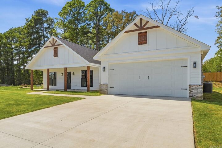 Property Photo:  118 Riverstone Loop  AR 71913 