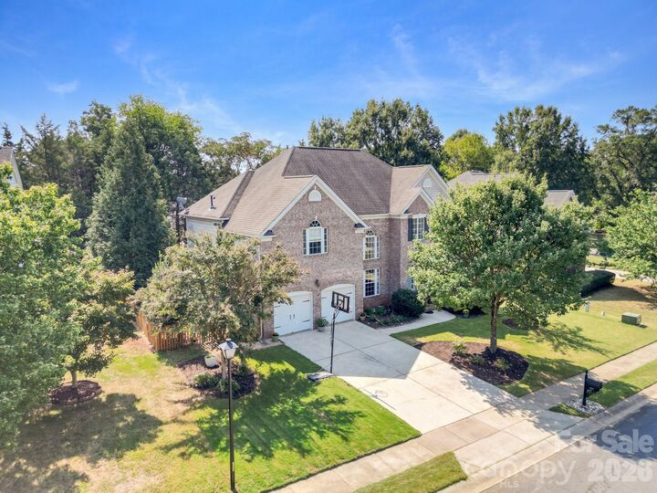 Property Photo:  402 Deercross Lane  NC 28173 