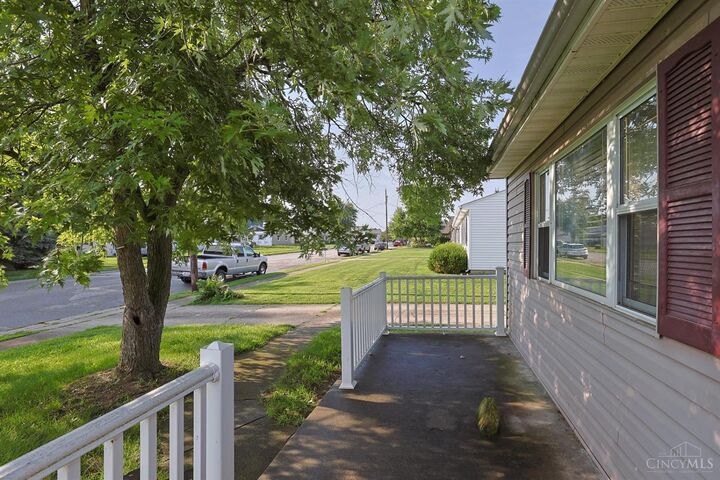 Property Photo:  907 Arthur Street  OH 45067 