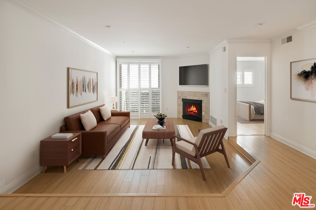 Property Photo:  1000 S Westgate Ave, Unit 312  CA 90049 