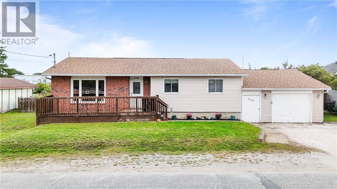 Property Photo:  428 Wood Street  ON P5E 1M4 