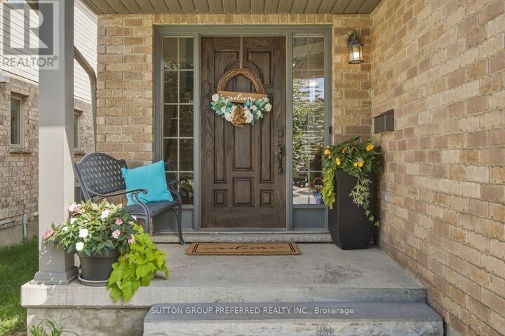 Property Photo:  65 Havenwood Street  ON N0M 2A0 