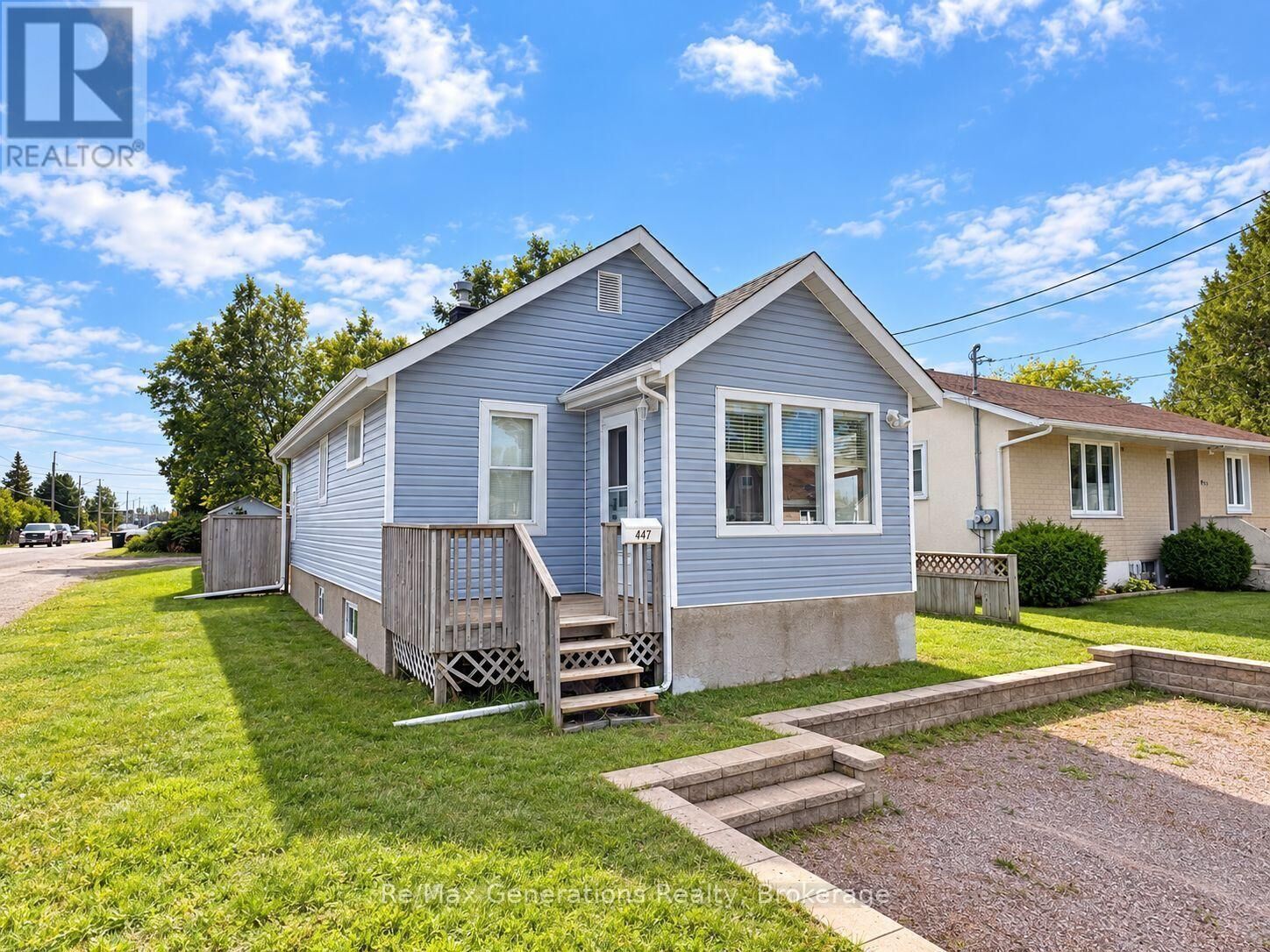 Property Photo: 447 Rita Street ON P7A 1H8