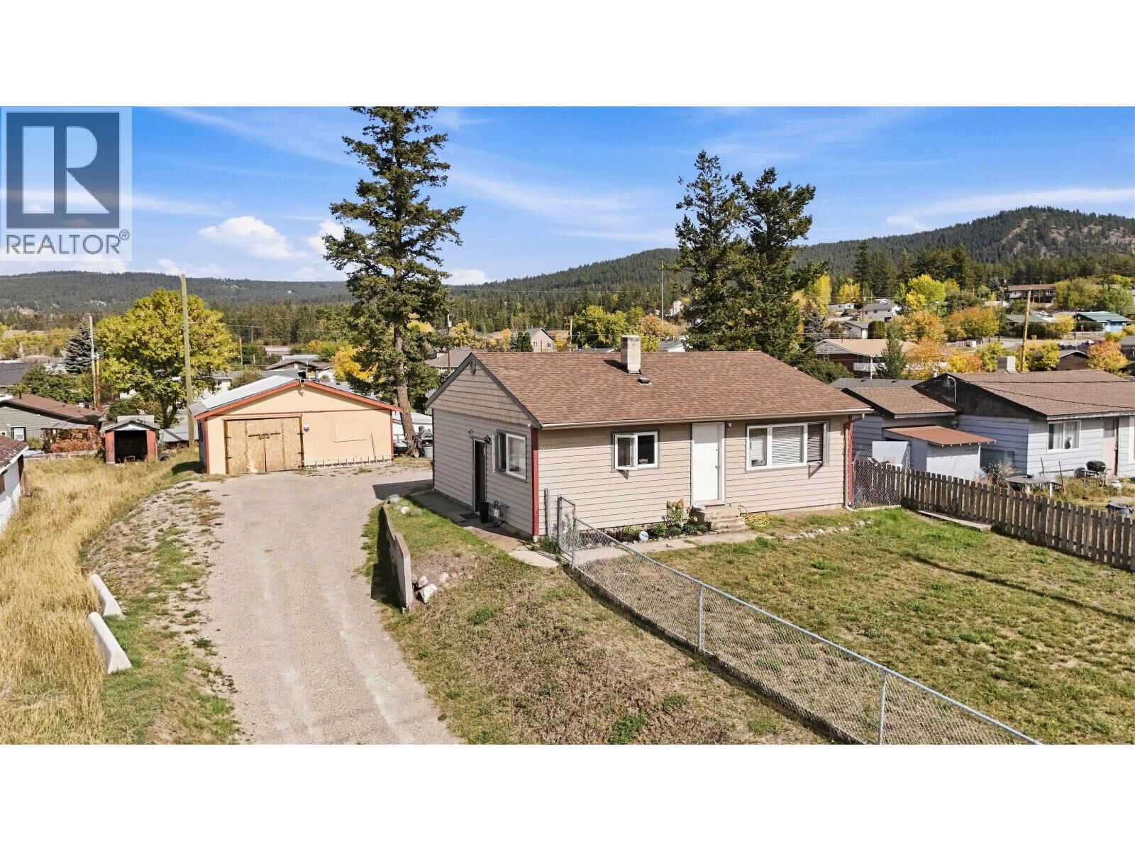Property Photo:  2014 Mackenzie Avenue  BC V2G 1P3 