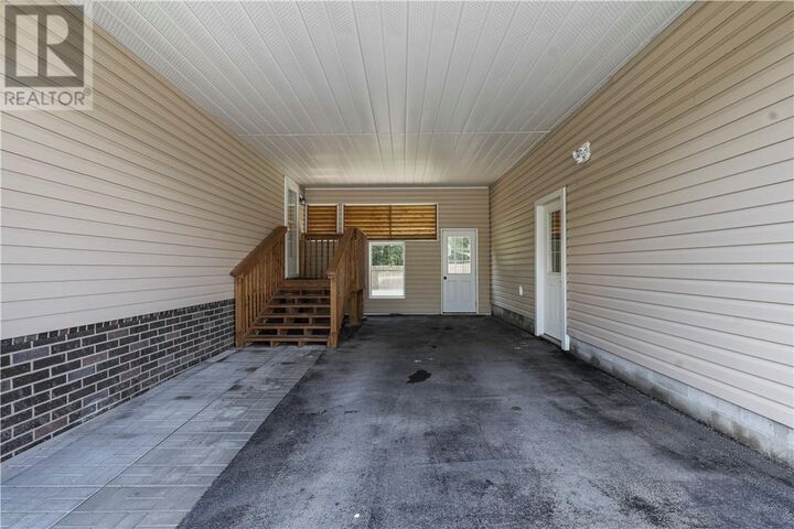 Property Photo:  124 Yocom Drive  ON P5E 1N3 