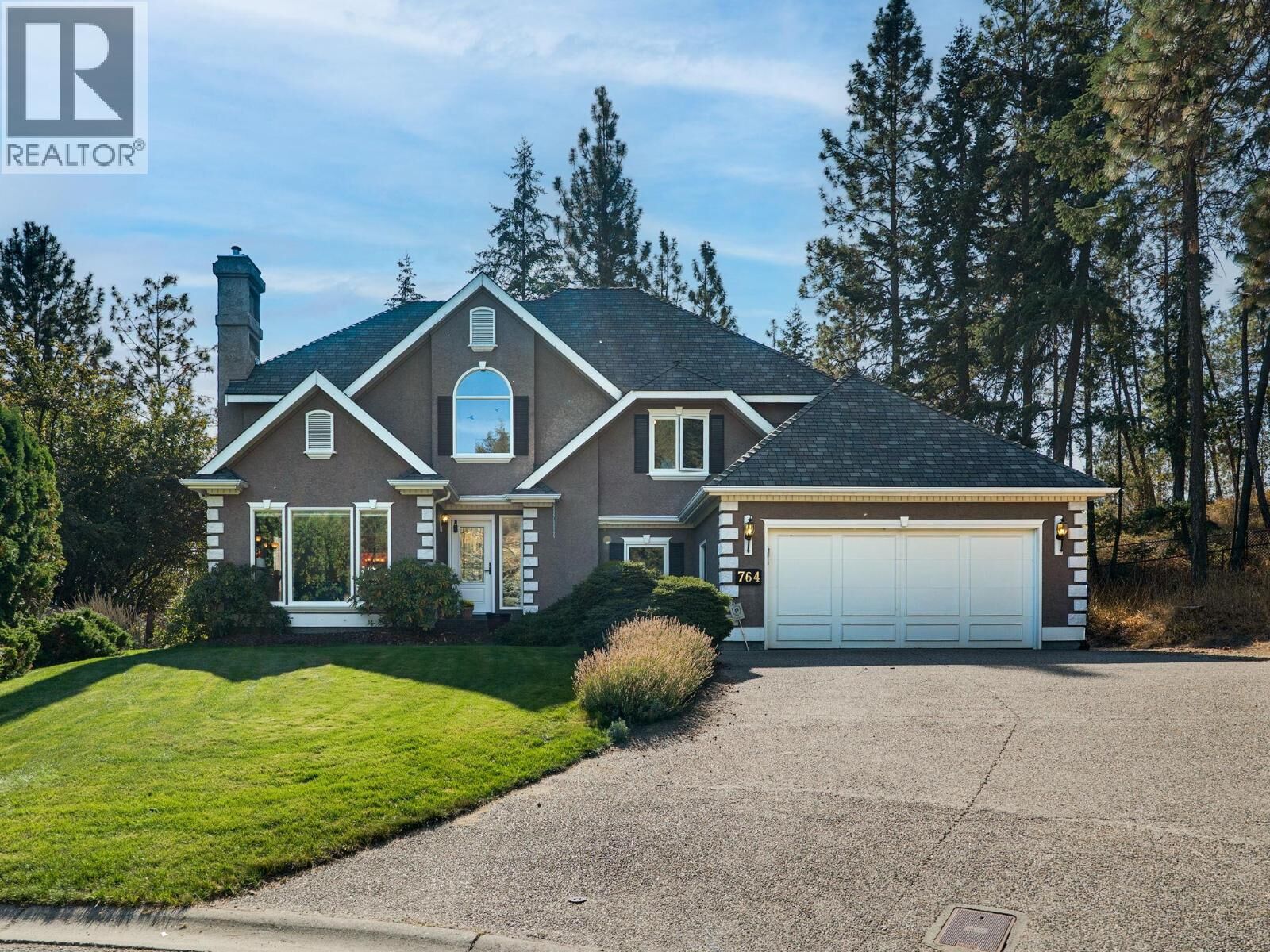 Property Photo:  764 Cassiar Place  BC V1V 1M6 