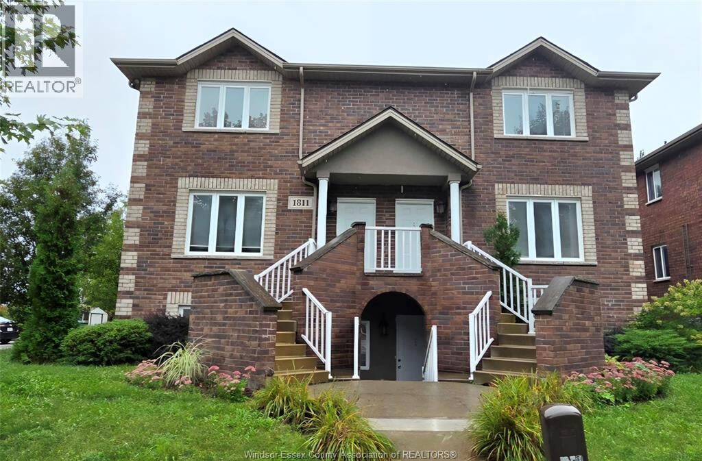 Property Photo:  1811 Northway Avenue 5  ON N9B 3M1 