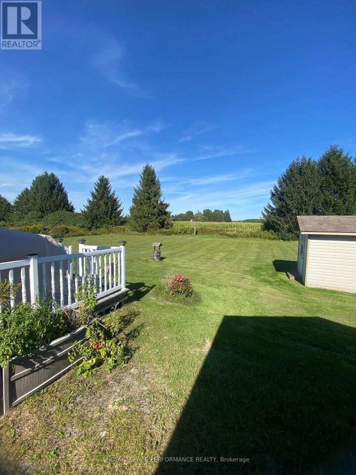 Property Photo: 6125 Florence Street ON K0C 1E0