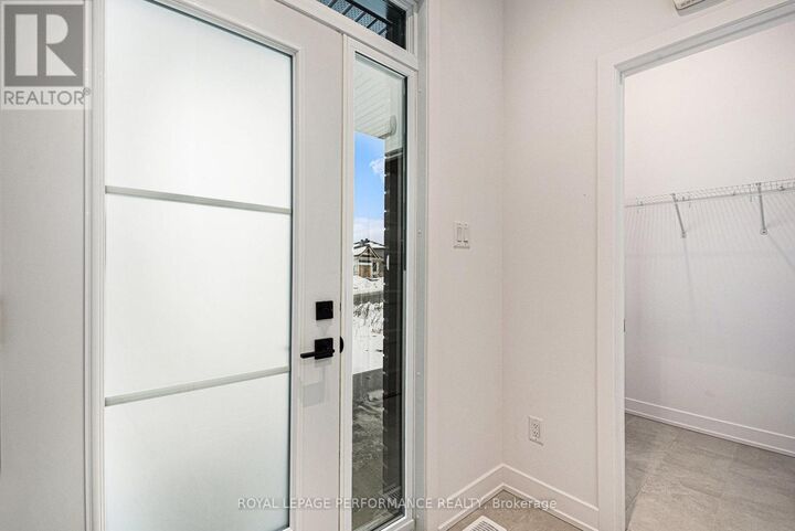 Property Photo: 94 Rutile Street ON K4K 0M6