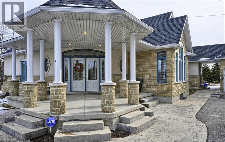 Property Photo: 915 Briardean Road ON N3H 4R6