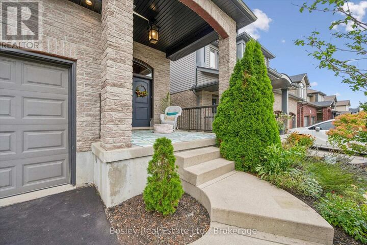 Property Photo: 94 Maplecrest Drive ON N0B 1M0