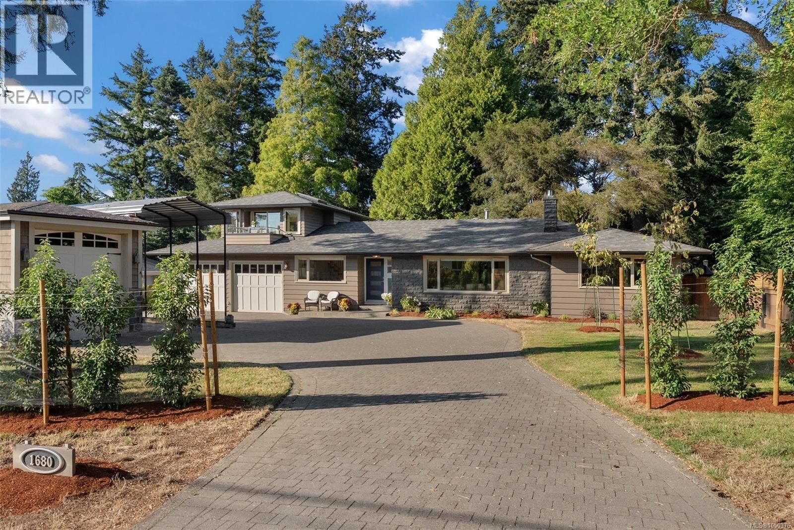 Property Photo: 1680 Ash Road BC V5C 4B3