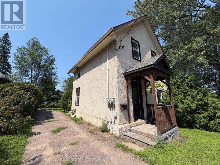 Property Photo:  346 Trafalgar Road  ON K8A 5A9 