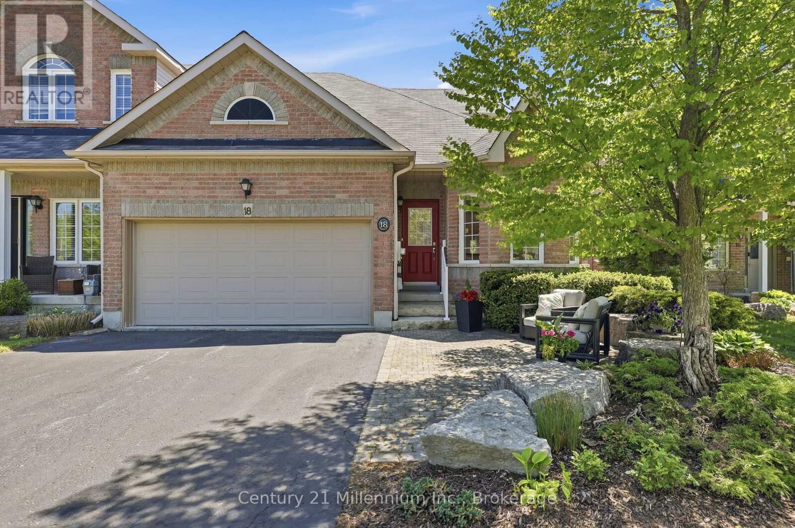 Photo de la propriété: 18 Thomas Drive ON L9Y 0A6