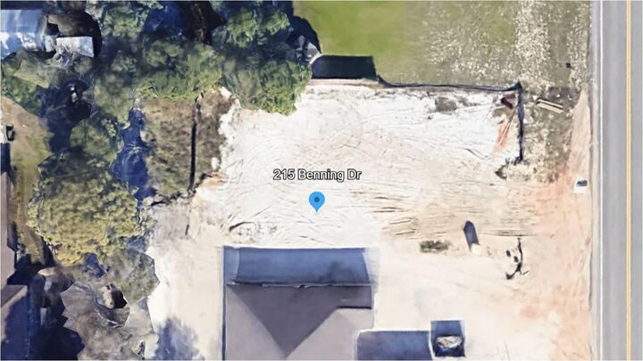 Property Photo: 215 Benning Drive FL 32541