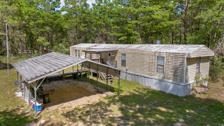 Property Photo:  5375 Stallion Drive  FL 32539 