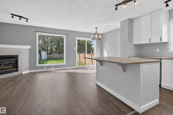 Property Photo:  13510 33 Street NW  AB T5A 5E1 