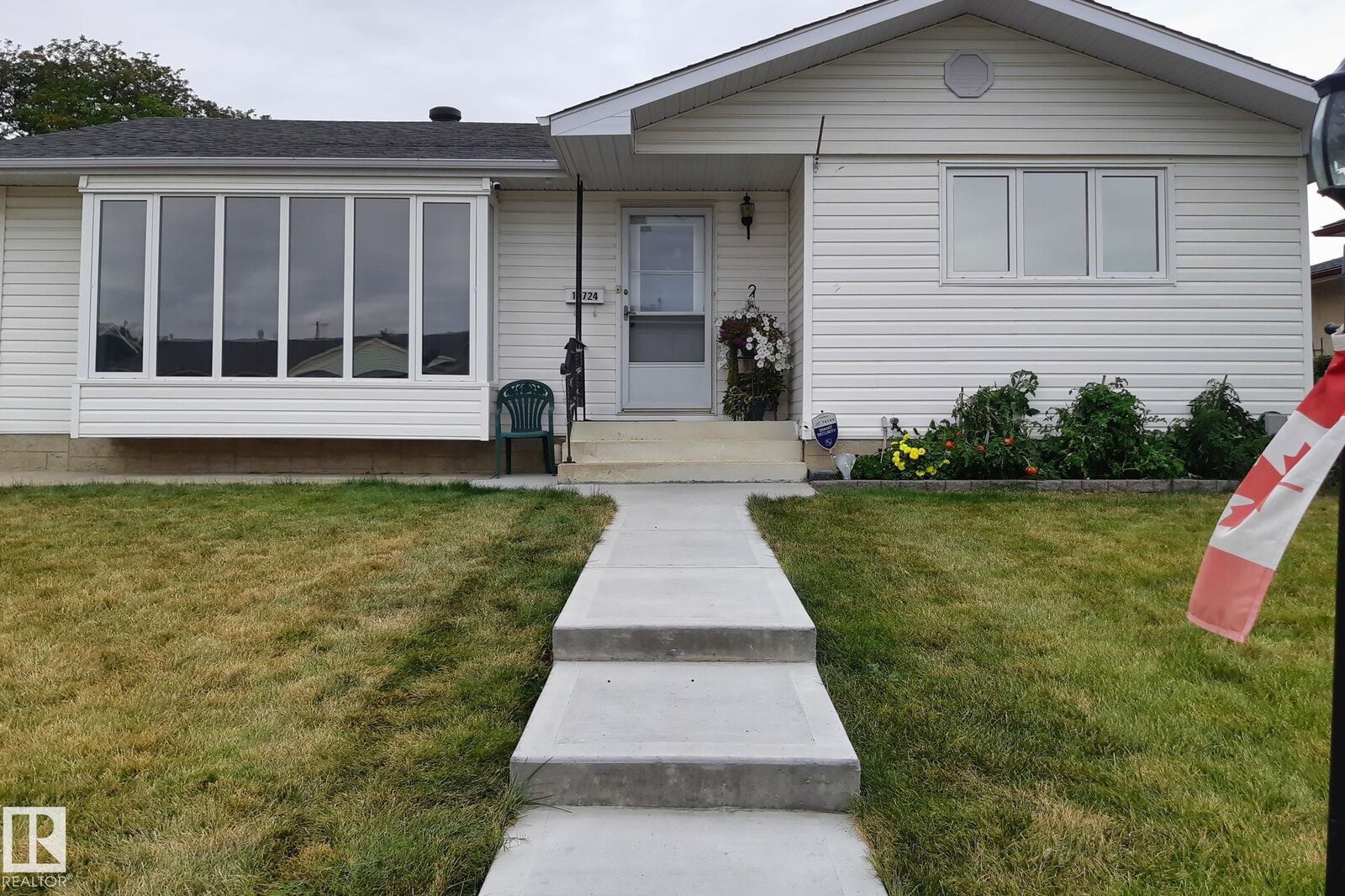 Property Photo: 14724 73 Street NW AB T5C 0V8