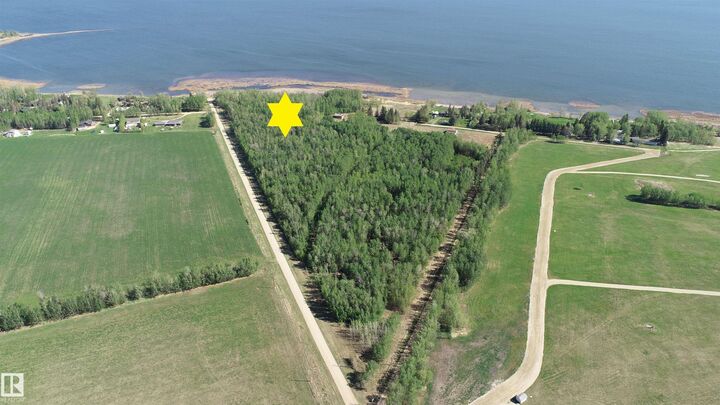 Property Photo:  515 54411 Rge Rd 40  AB T0E 0A0 