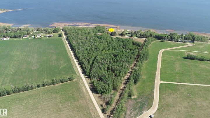 Property Photo:  514 54411 Rge Rd 40  AB T0E 0A0 