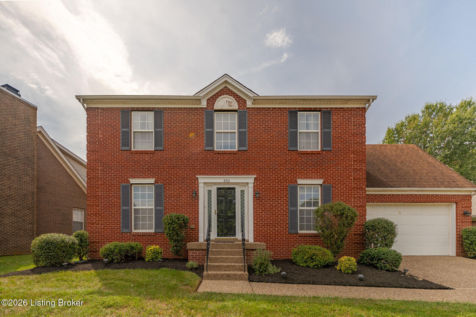 Property Photo:  8706 Brittany Dr  KY 40220 