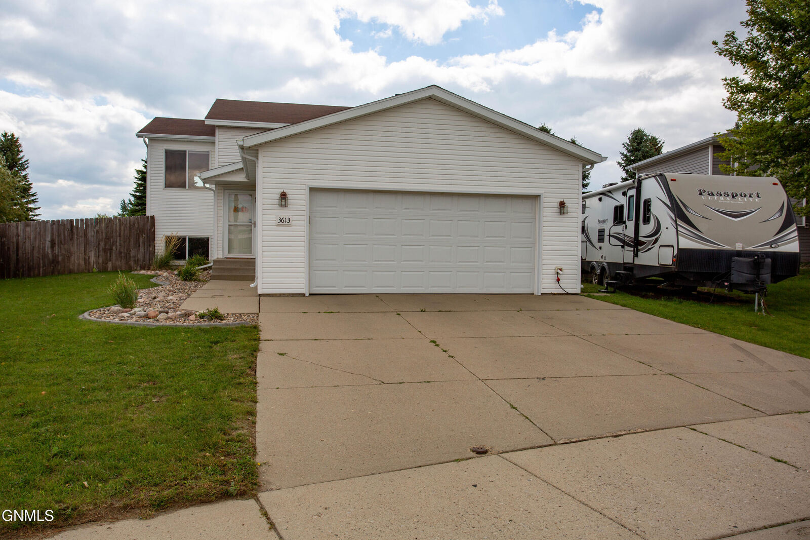 Property Photo:  3613 Lewis Road NW  ND 58554 