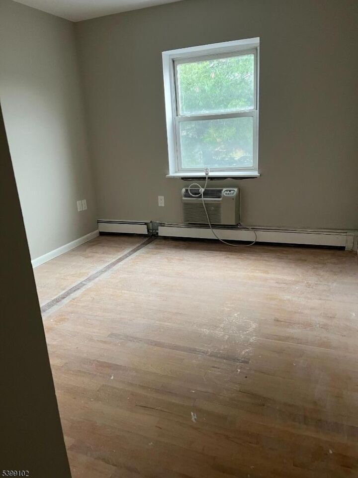 Property Photo: 354 S Orange Ave 2D NJ 07079